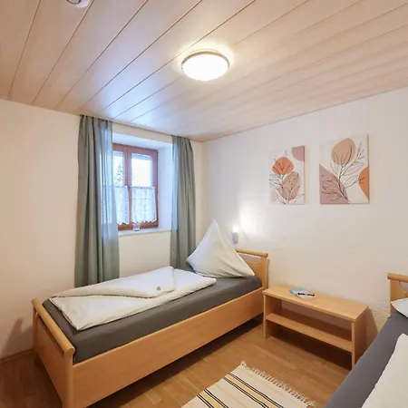 Appartement Romana Mit 3 Schlafzimmern Im Bayerisch Gmain